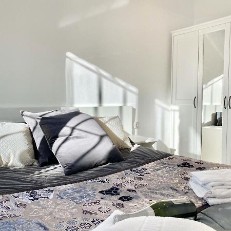 Appartement Devant La Plage 罗萨斯 外观 照片