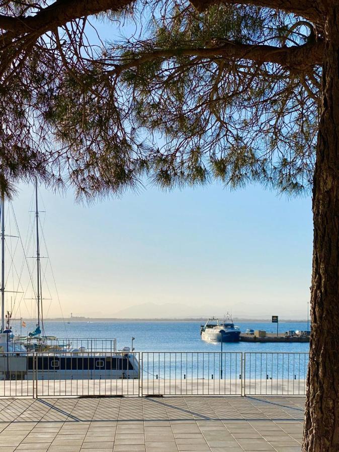 Appartement Devant La Plage 罗萨斯 外观 照片