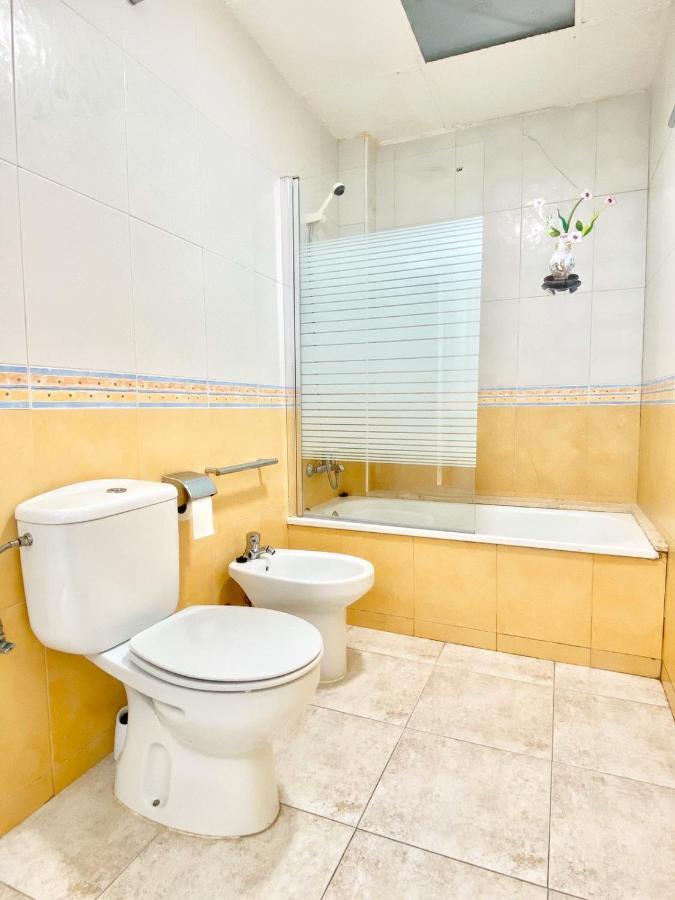 Appartement Devant La Plage 罗萨斯 外观 照片